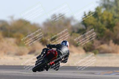 media/Dec-18-2022-SoCal Trackdays (Sun) [[8099a50955]]/Turn 7 Backside (1125am)/